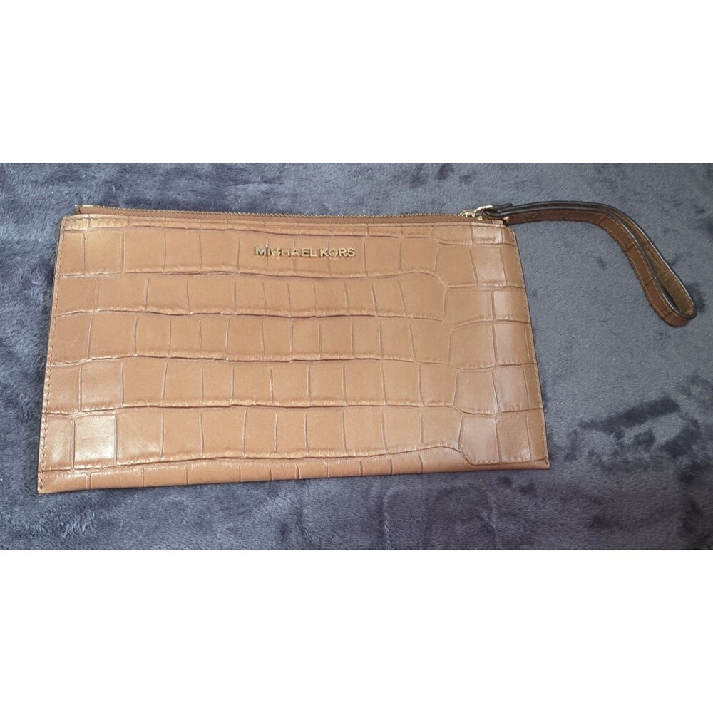 Michael Kors Jet Set Travel XL Zip Clutch Wristlet Croc Leather GuC